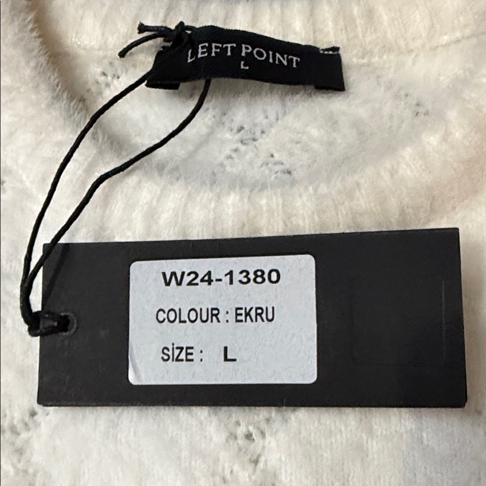 Left Point White Crewneck Sweater Runs Small ( Fits Medium ) - Picture 4 of 11